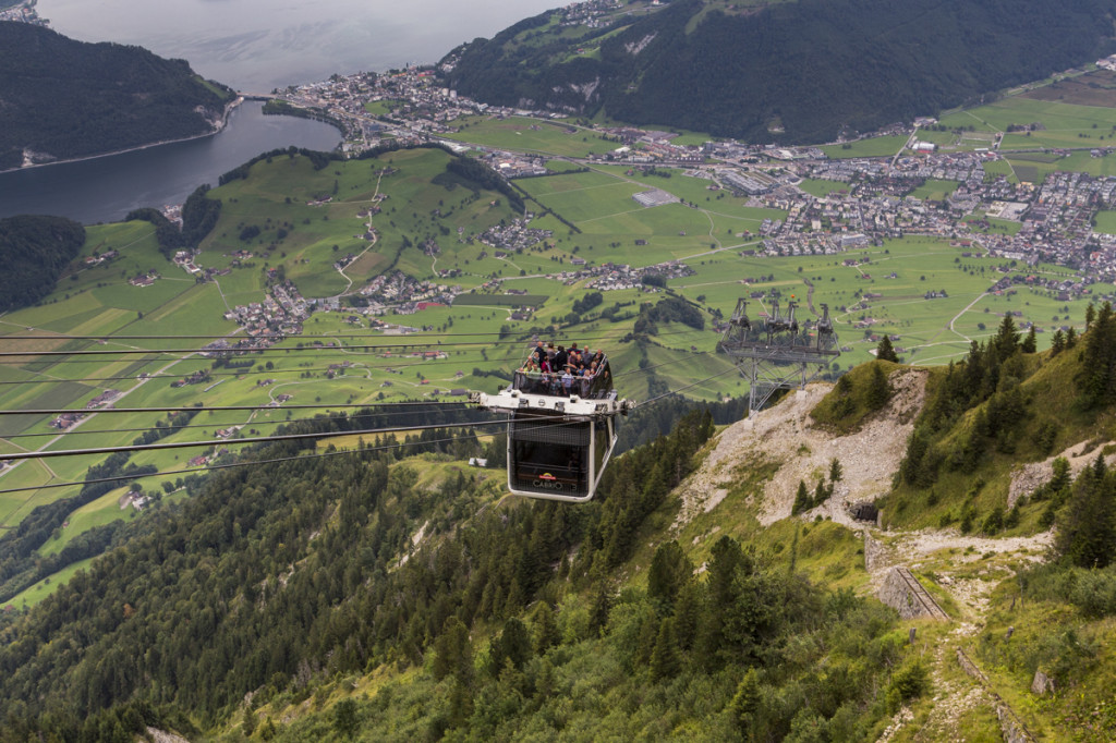 PVO_lanovka_Cable_car_Stanserhorn_lo-res_9