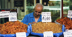 Istanbulští prodavači jsou mistři obchodu. A je jedno, co prodávají!
