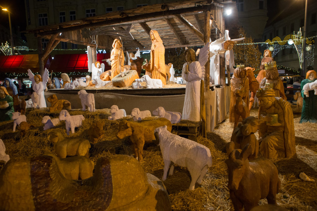 Vánoční trhy na náměstí Svobody. 